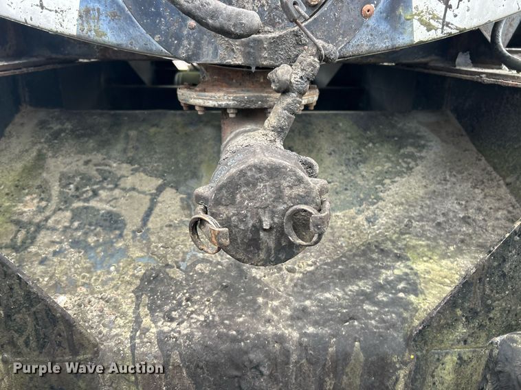 image for item EK2793 1993 Etnye TR6 tank trailer