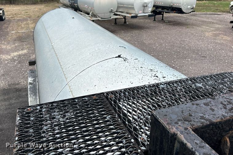 image for item EK2793 1993 Etnye TR6 tank trailer