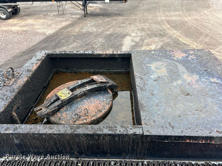 image for item EK2793 1993 Etnye TR6 tank trailer