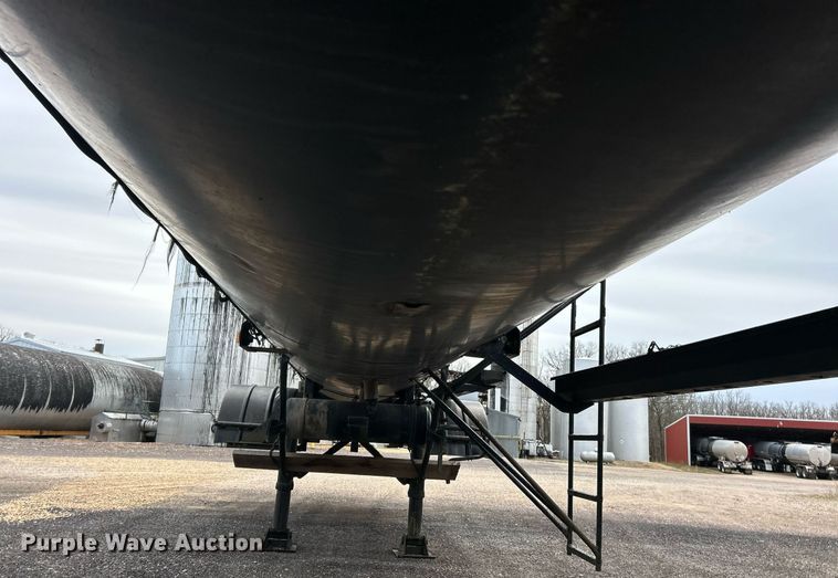 image for item EK2793 1993 Etnye TR6 tank trailer