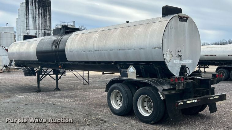 image for item EK2794 1991 Etnyre TR6 tank trailer