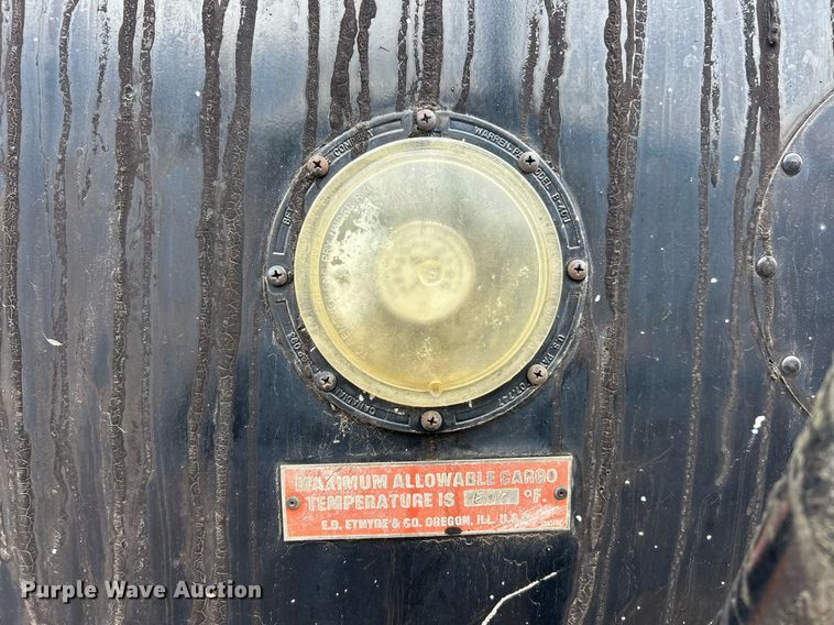 image for item EK2794 1991 Etnyre TR6 tank trailer