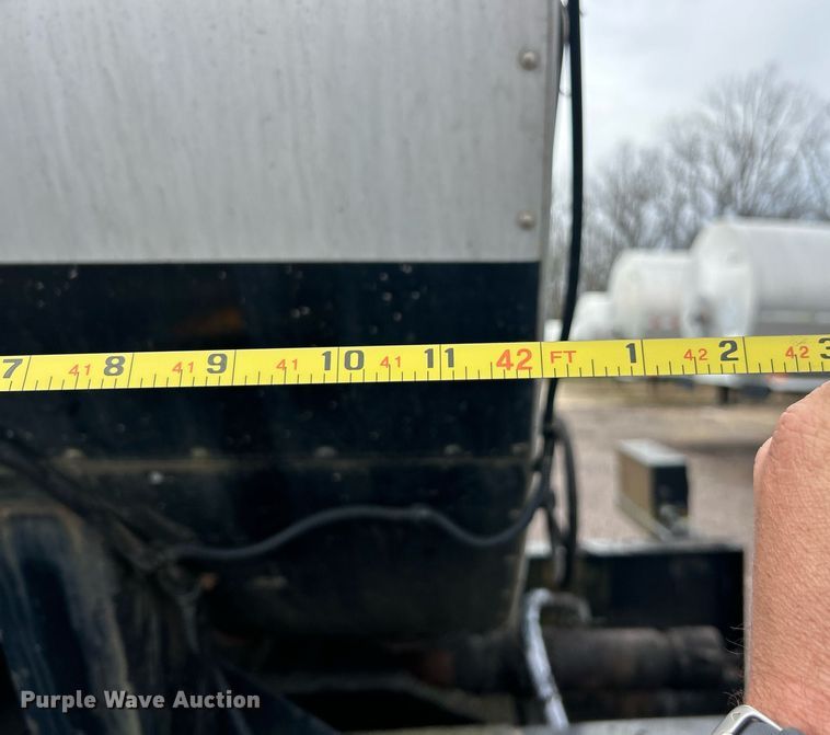 image for item EK2794 1991 Etnyre TR6 tank trailer