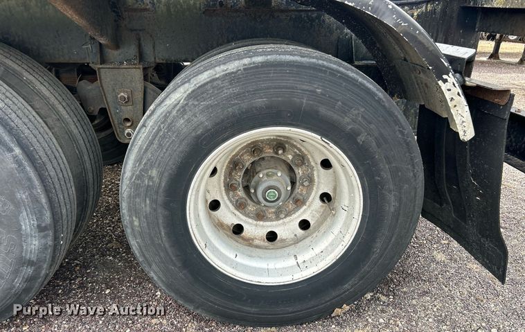 image for item EK2794 1991 Etnyre TR6 tank trailer