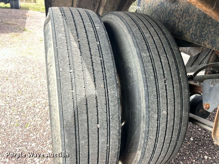 image for item EK2794 1991 Etnyre TR6 tank trailer