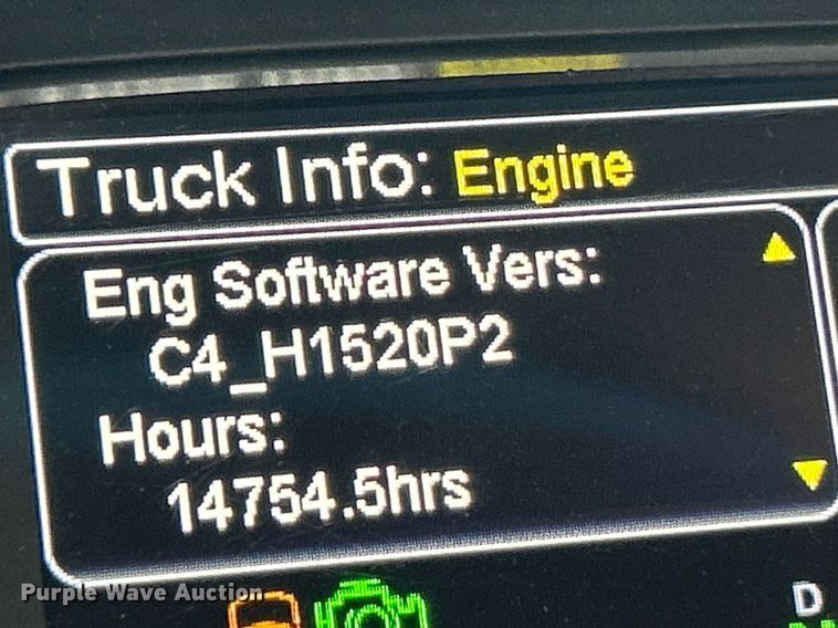 image for item EK2838 2020 Peterbilt 579 semi truck