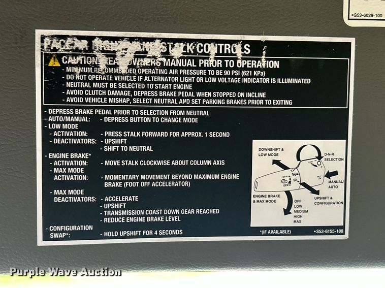 image for item EK2838 2020 Peterbilt 579 semi truck