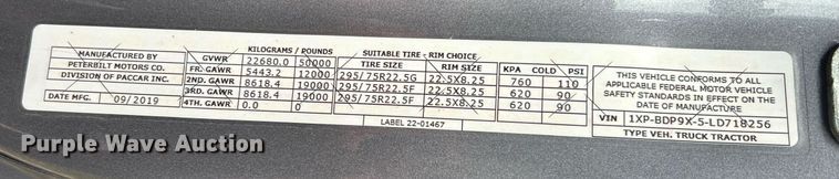 image for item EK2838 2020 Peterbilt 579 semi truck