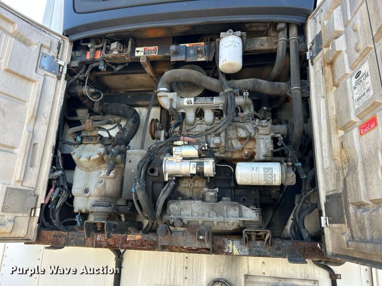 image for item EK2846 2011 Wabash refrigerated van trailer