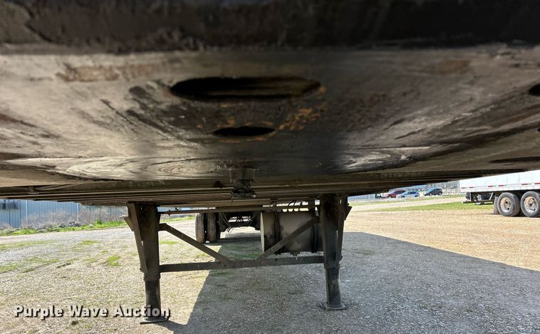 image for item EK2846 2011 Wabash refrigerated van trailer