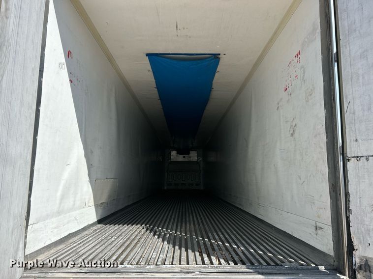 image for item EK2846 2011 Wabash refrigerated van trailer