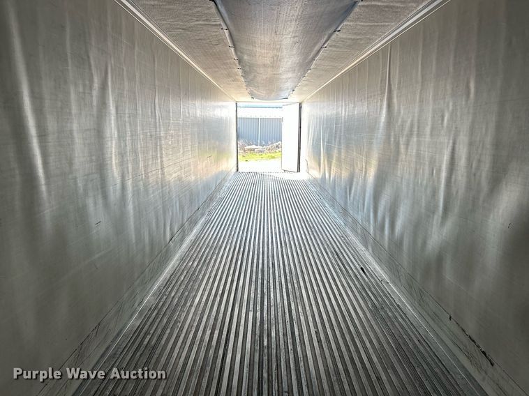 image for item EK2846 2011 Wabash refrigerated van trailer