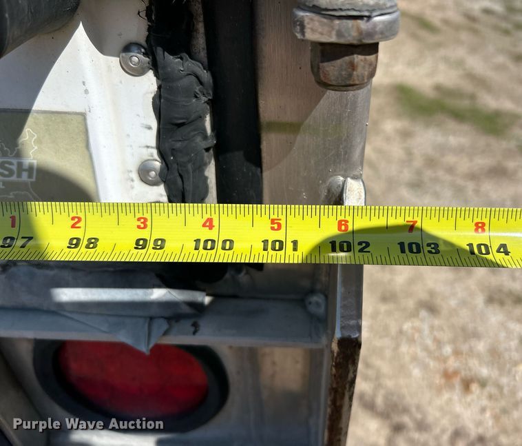 image for item EK2846 2011 Wabash refrigerated van trailer