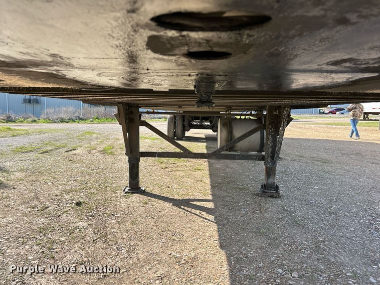 image for item EK2849 2011 Wabash refrigerated van trailer