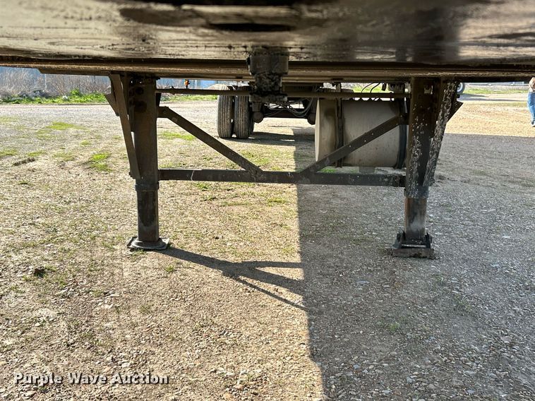 image for item EK2849 2011 Wabash refrigerated van trailer