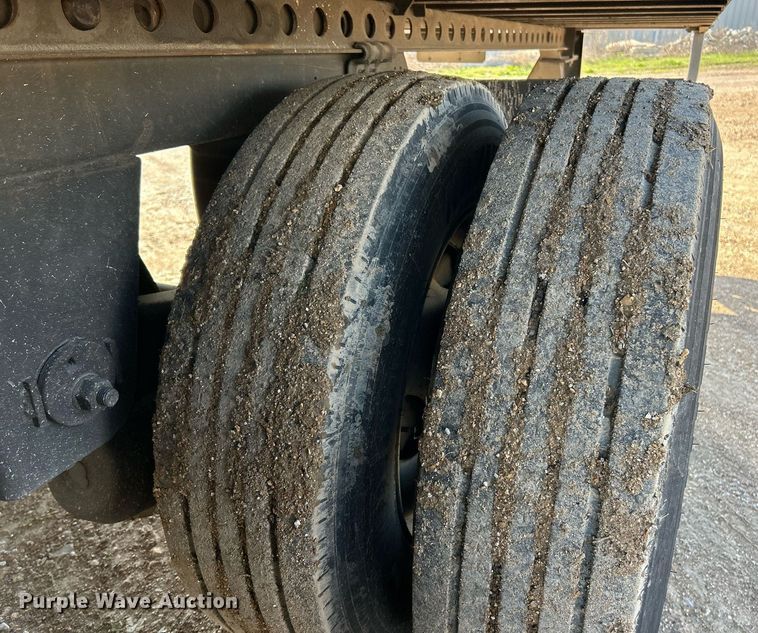 image for item EK2849 2011 Wabash refrigerated van trailer