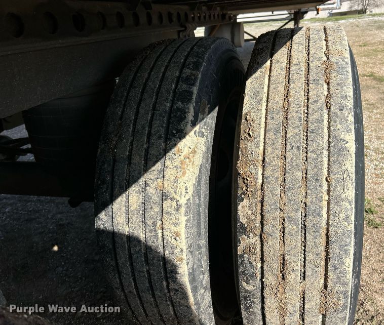 image for item EK2849 2011 Wabash refrigerated van trailer