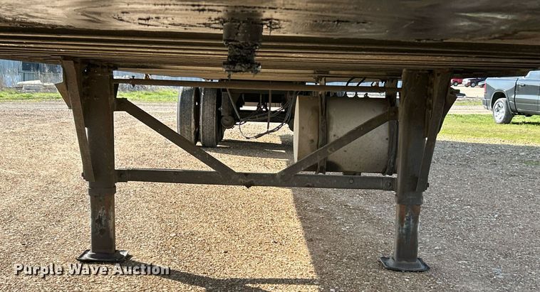 image for item EK2850 2011 Wabash refrigerated van trailer