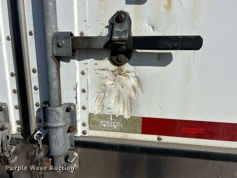 image for item EK2850 2011 Wabash refrigerated van trailer
