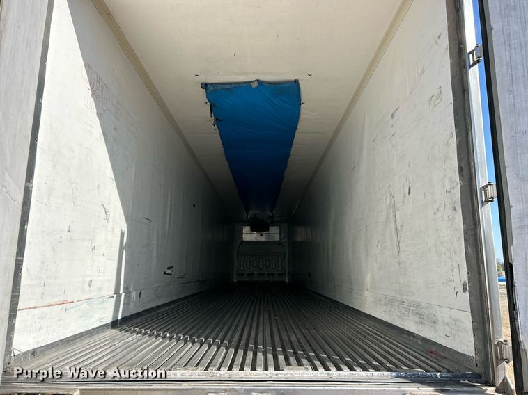 image for item EK2850 2011 Wabash refrigerated van trailer