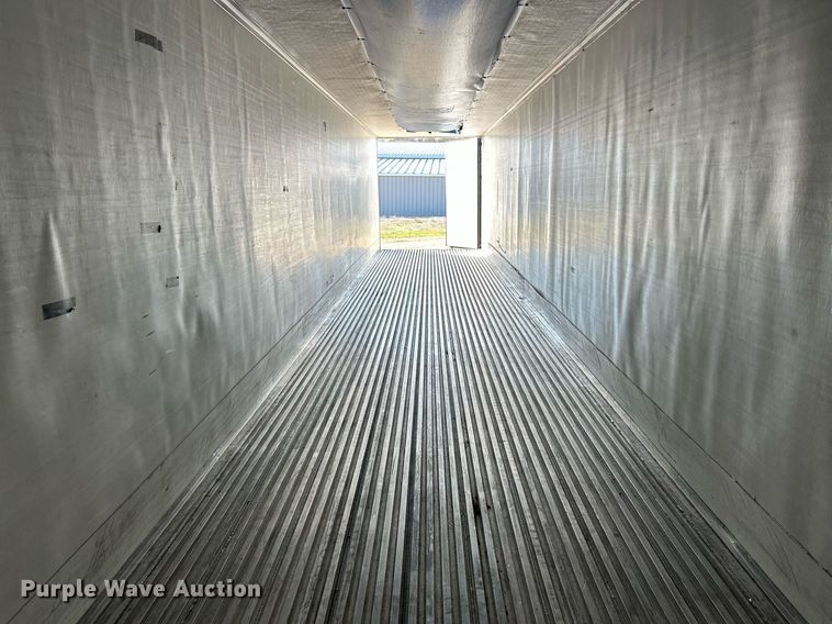 image for item EK2850 2011 Wabash refrigerated van trailer