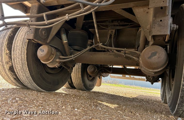 image for item EK2850 2011 Wabash refrigerated van trailer