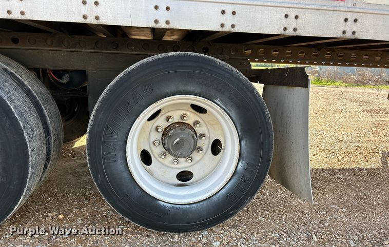 image for item EK2850 2011 Wabash refrigerated van trailer