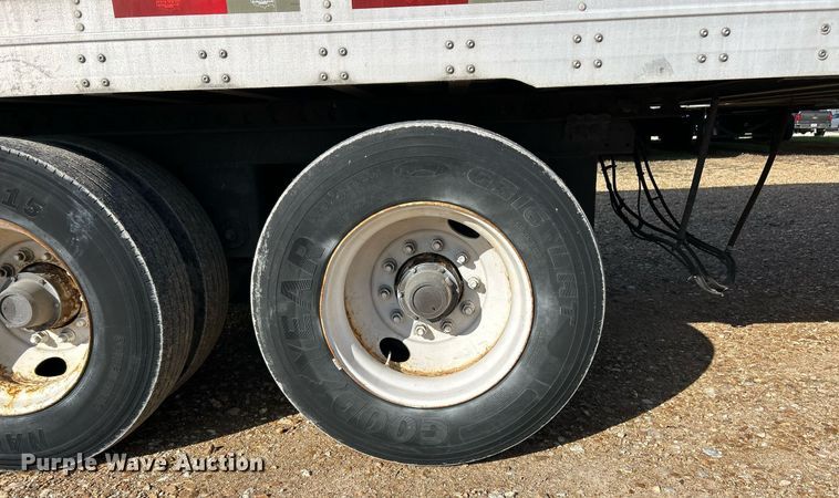 image for item EK2850 2011 Wabash refrigerated van trailer