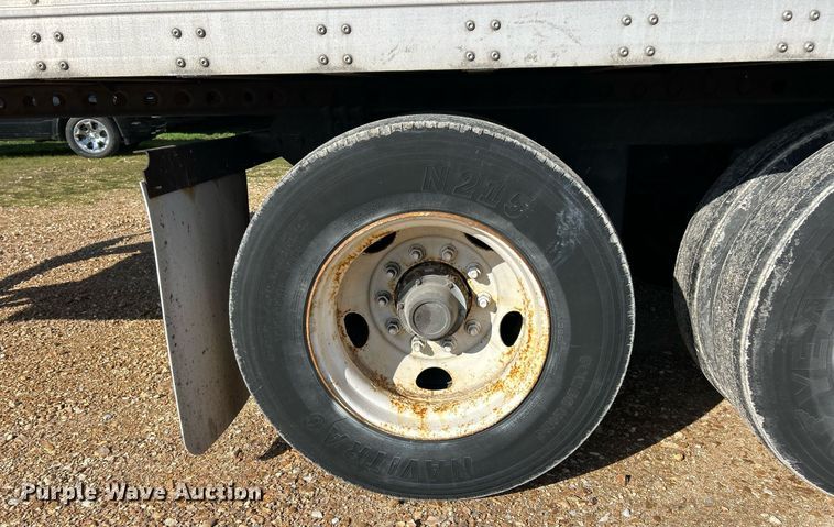 image for item EK2850 2011 Wabash refrigerated van trailer