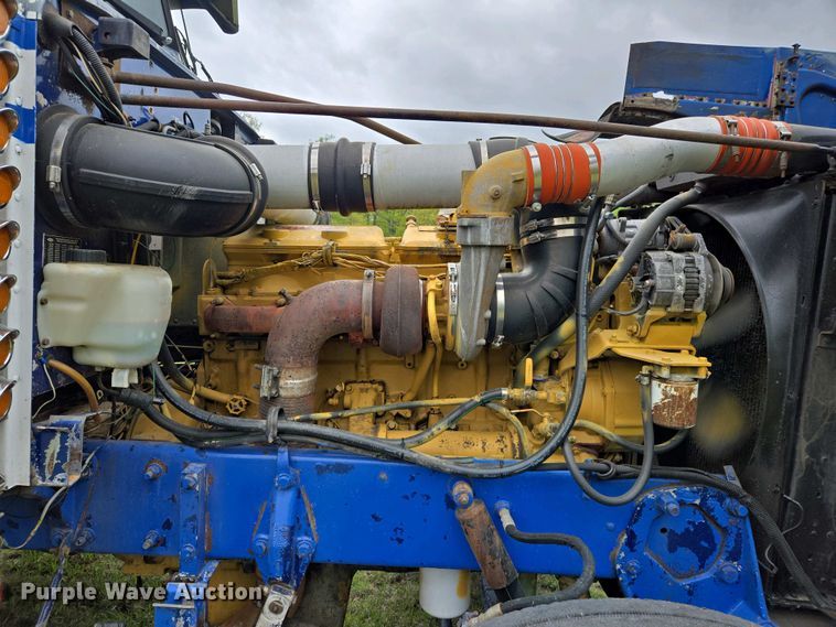 image for item EL2011 1990 Peterbilt 379 semi truck