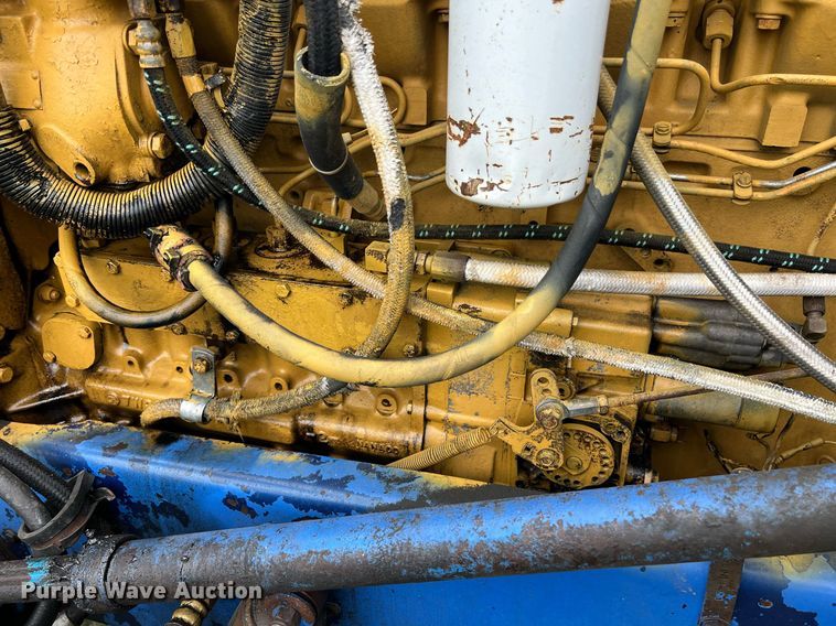 image for item EL2011 1990 Peterbilt 379 semi truck