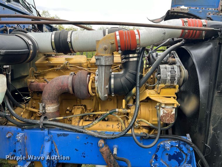 image for item EL2011 1990 Peterbilt 379 semi truck