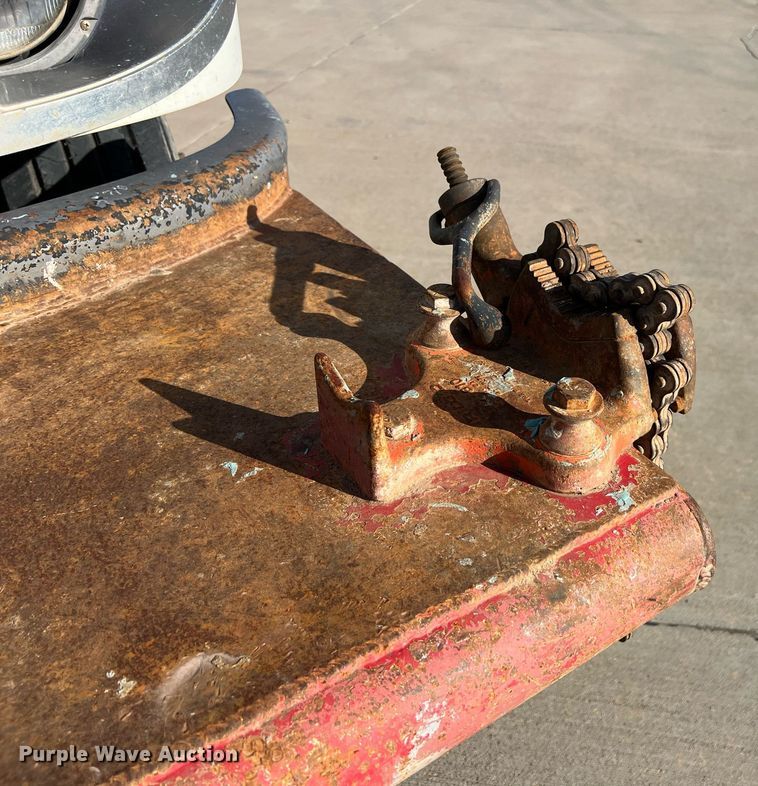 image for item EL5702 2015 International 7300 winch truck