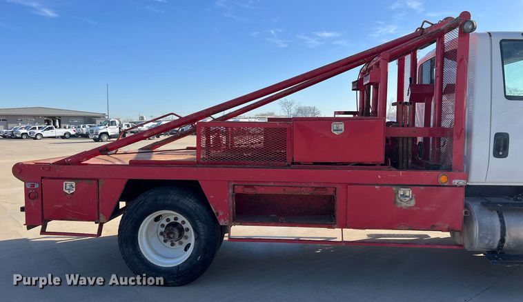 image for item EL5702 2015 International 7300 winch truck