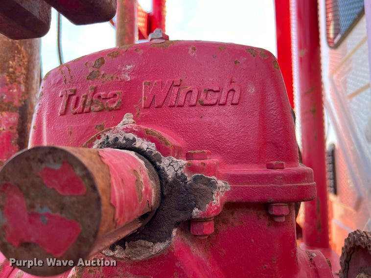 image for item EL5702 2015 International 7300 winch truck