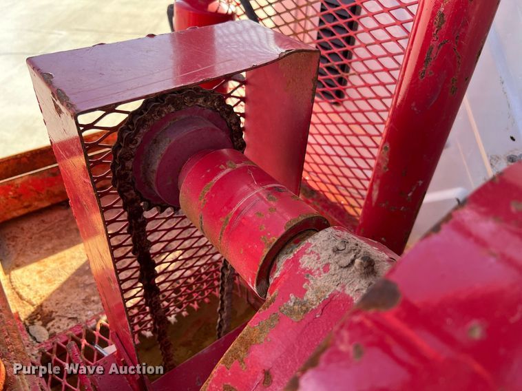 image for item EL5702 2015 International 7300 winch truck