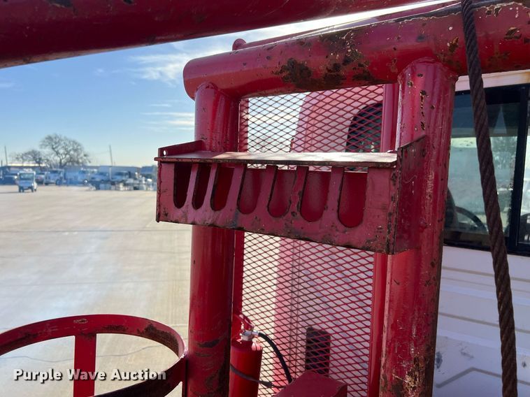 image for item EL5702 2015 International 7300 winch truck