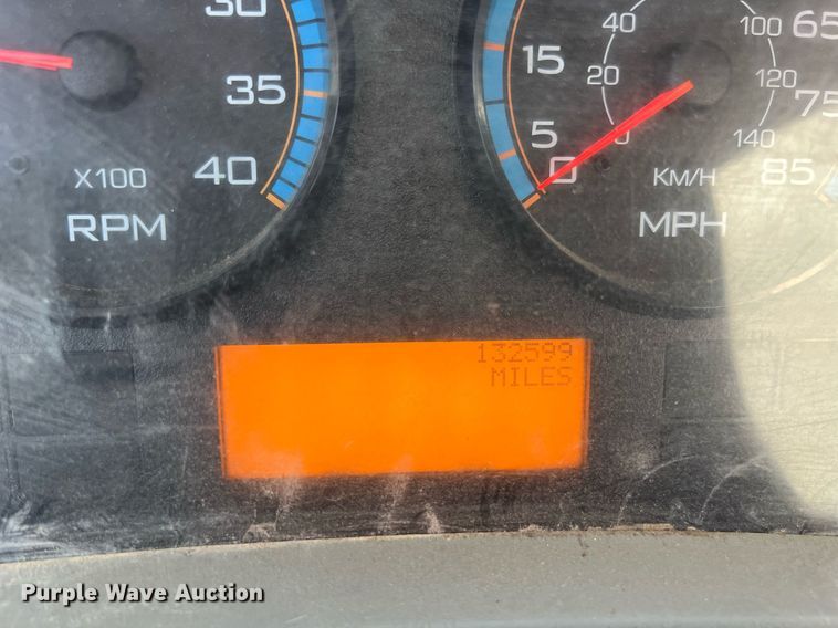 image for item EL5702 2015 International 7300 winch truck