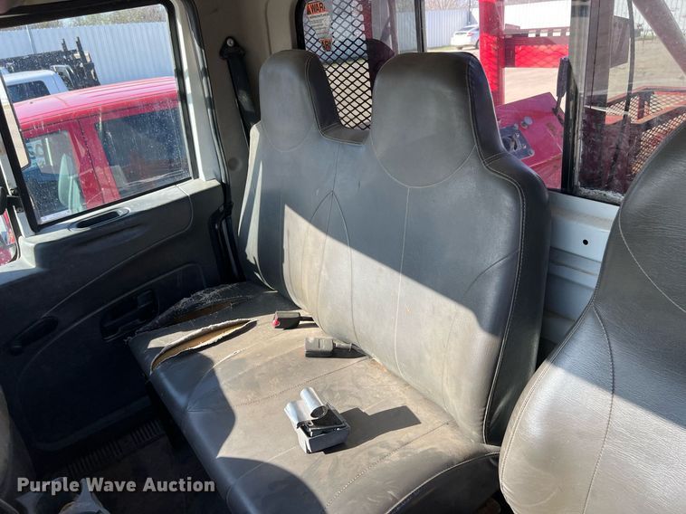 image for item EL5702 2015 International 7300 winch truck