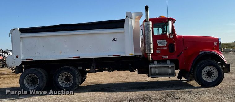 image for item EM3744 2003 Freightliner FLD120SD Classic dump truck