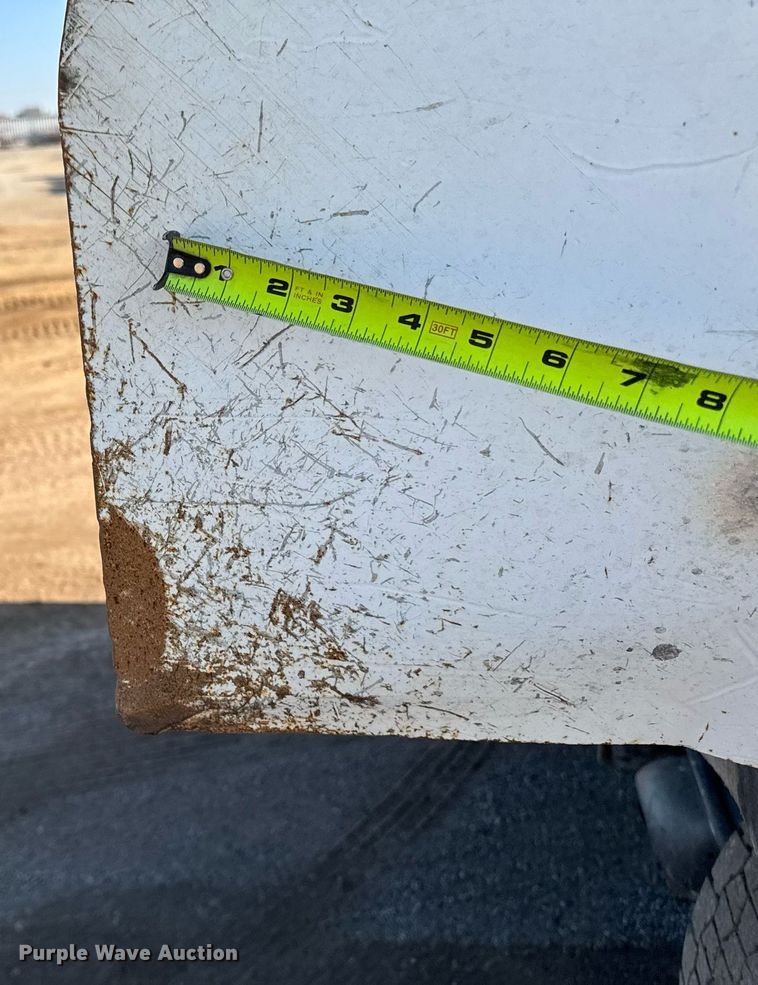 image for item EM3744 2003 Freightliner FLD120SD Classic dump truck