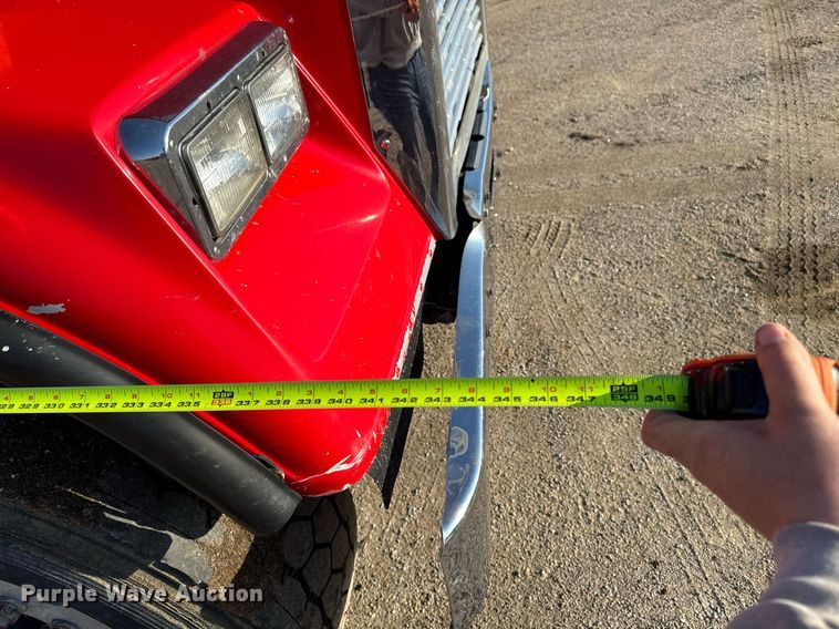 image for item EM3744 2003 Freightliner FLD120SD Classic dump truck