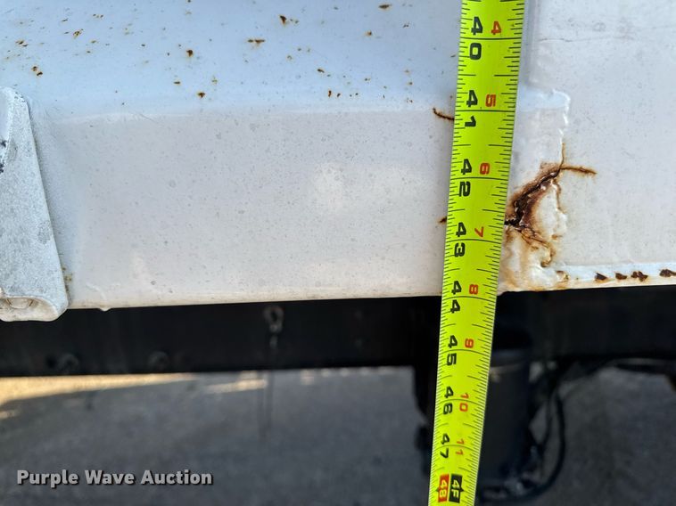 image for item EM3744 2003 Freightliner FLD120SD Classic dump truck