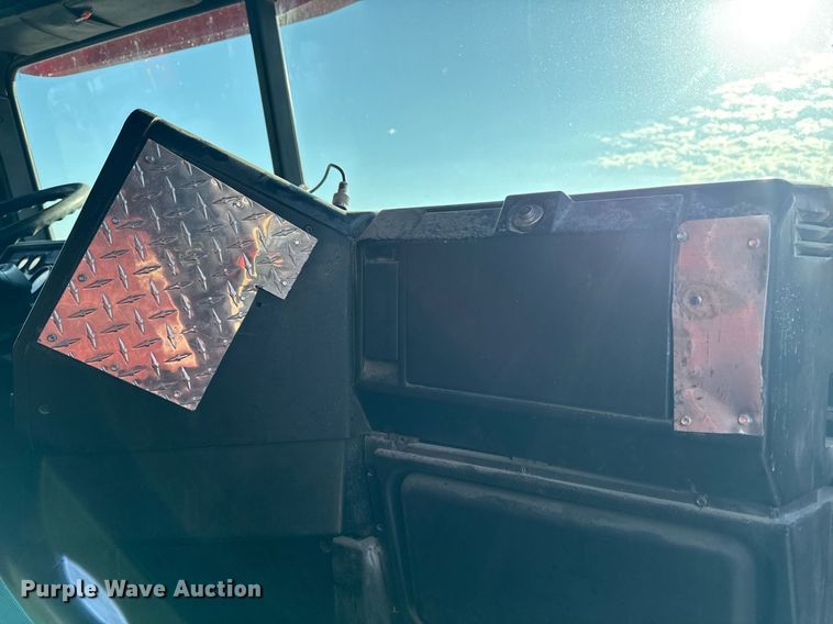 image for item EM3744 2003 Freightliner FLD120SD Classic dump truck