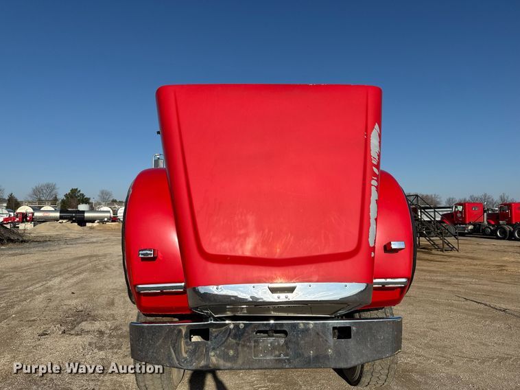 image for item EM3744 2003 Freightliner FLD120SD Classic dump truck