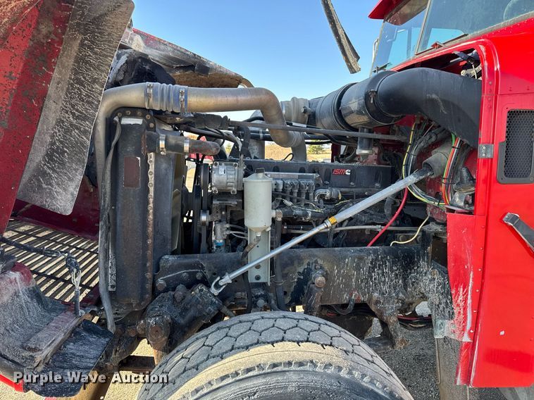 image for item EM3744 2003 Freightliner FLD120SD Classic dump truck