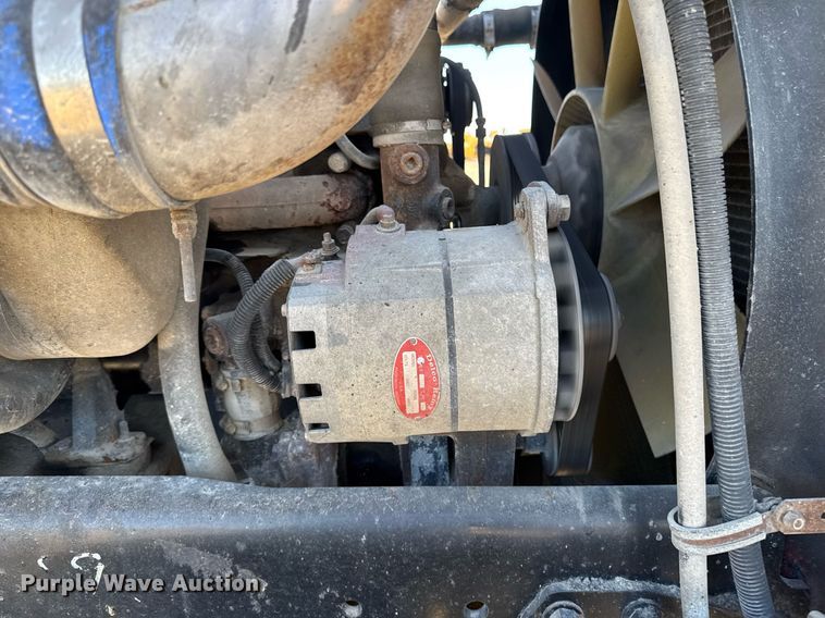 image for item EM3744 2003 Freightliner FLD120SD Classic dump truck