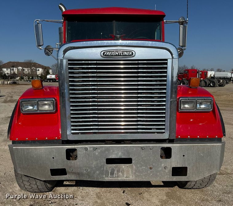 image for item EM3745 2003 Freightliner FLD120SD Classic dump truck