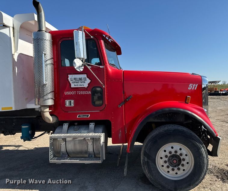 image for item EM3745 2003 Freightliner FLD120SD Classic dump truck