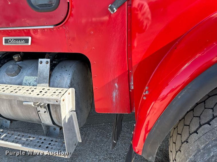 image for item EM3745 2003 Freightliner FLD120SD Classic dump truck